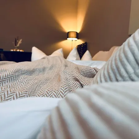 Апартаменты Safan I Elbnah I Balkon I Uniklinik I Parkplatz Магдебург
