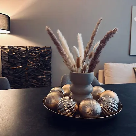 Safan I Elbnah I Balkon I Uniklinik I Parkplatz