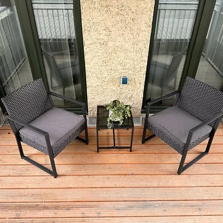 Apartment Safan I Elbnah I Balkon I Uniklinik I Parkplatz Magdeburg