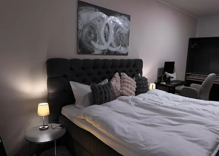 Safan I Elbnah I Balkon I Uniklinik I Parkplatz Magdeburg